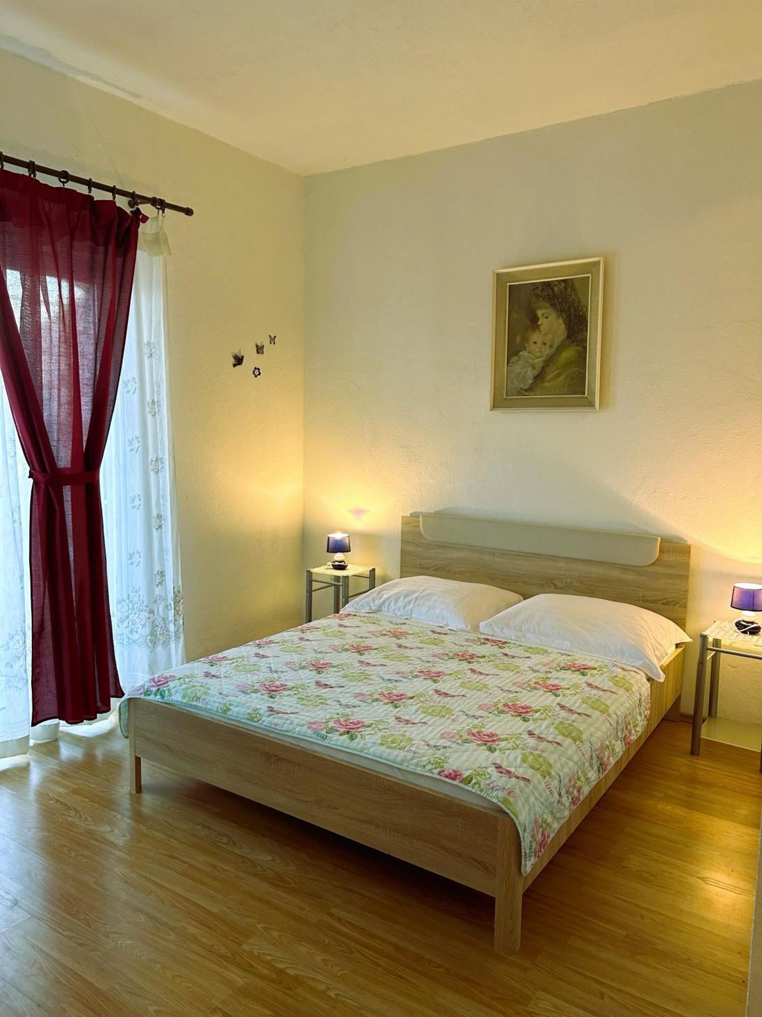 Apartments Valjan Trogir Exterior foto