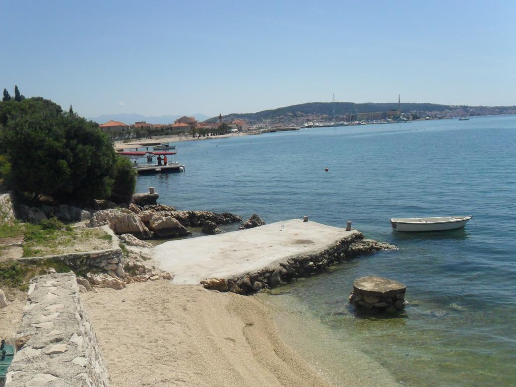 Apartments Valjan Trogir Exterior foto