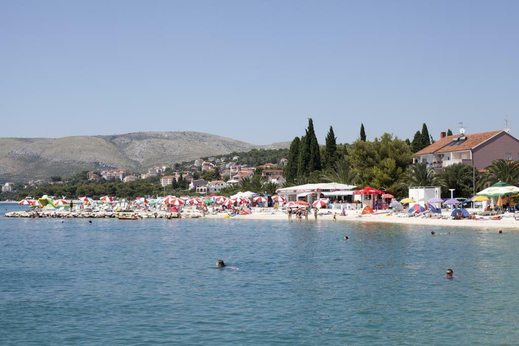 Apartments Valjan Trogir Exterior foto